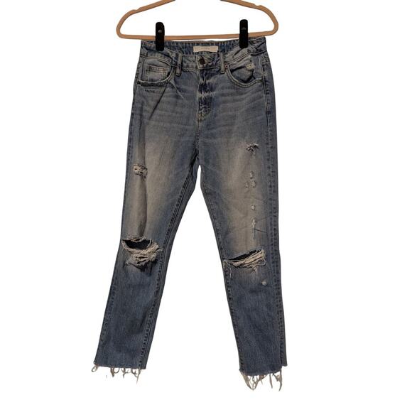 Hidden Jeans from Buckle Women's Boyfriend Jeans Size 26 Raw Hem Distressed - Picture 1 of 9